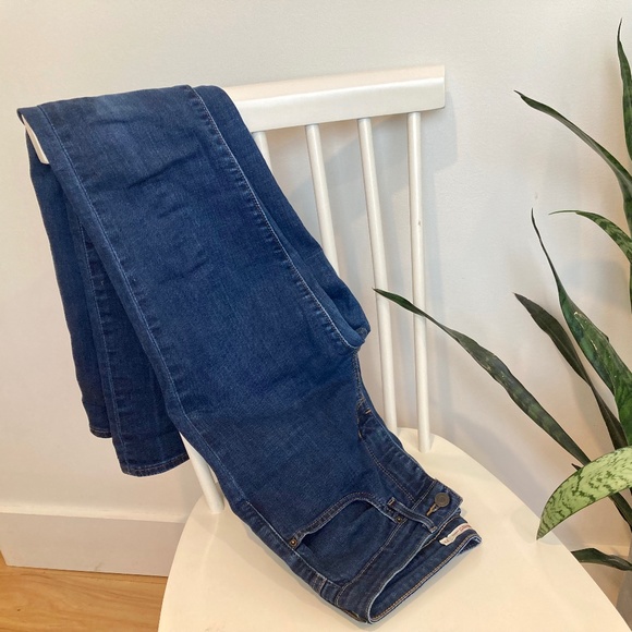 Levi’s 721 Highrise Skinny - Picture 2 of 2